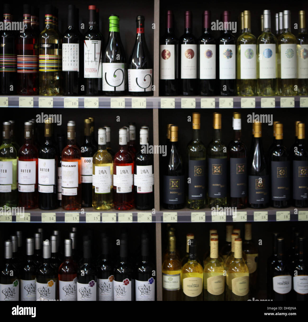 Le bevande alcoliche in bottiglie Foto Stock