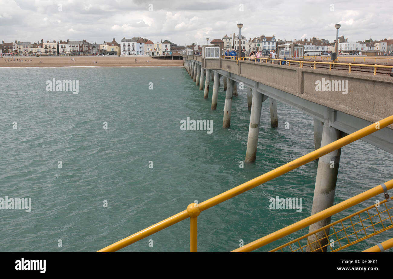 Passeggiata lungo il molo di trattativa, Kent Foto Stock