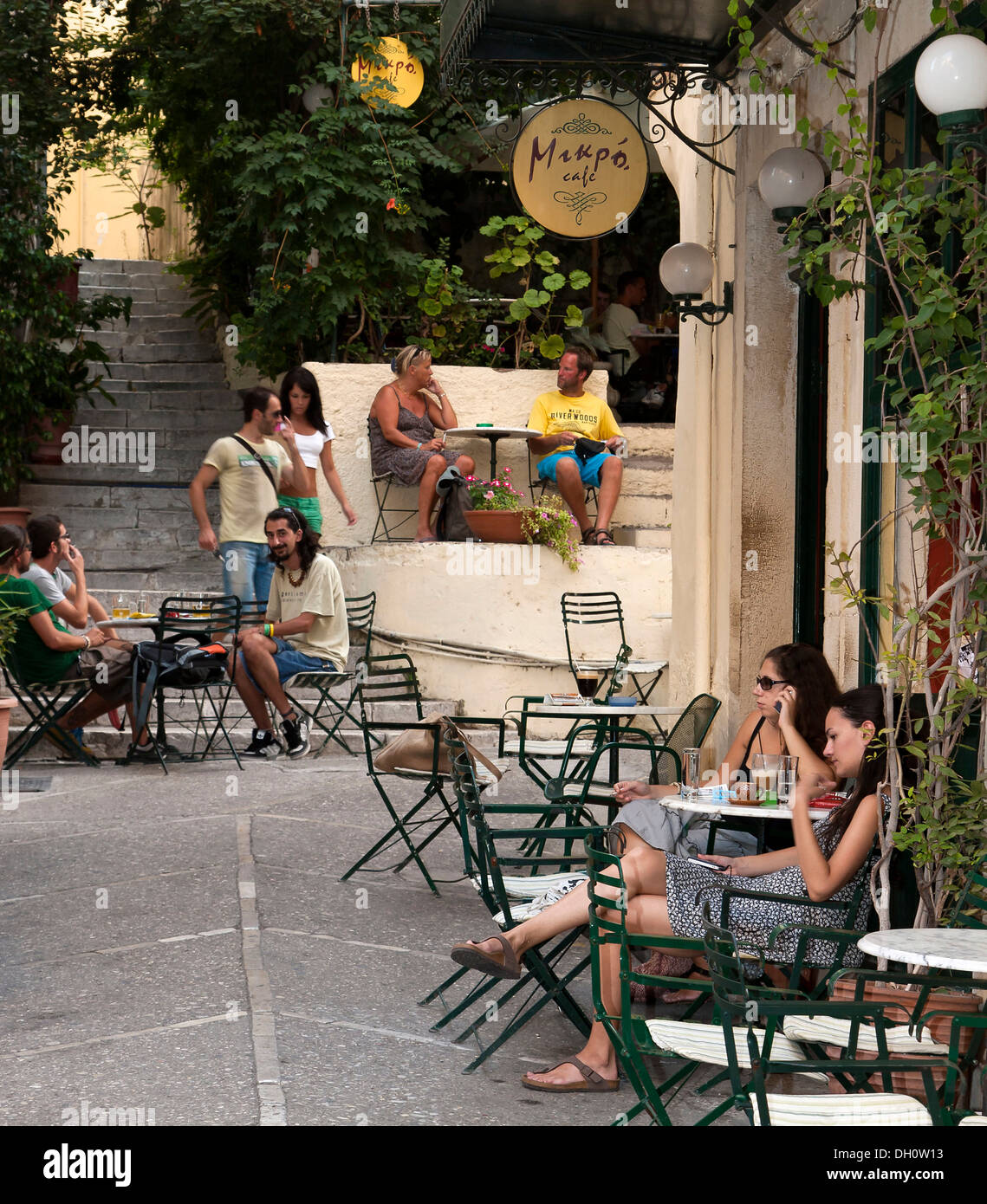 Caffè nel centro storico della città di Corfù, noto anche come Kerkira o Kerkyra, nord est CORFU, CORFU, ISOLE IONIE Foto Stock