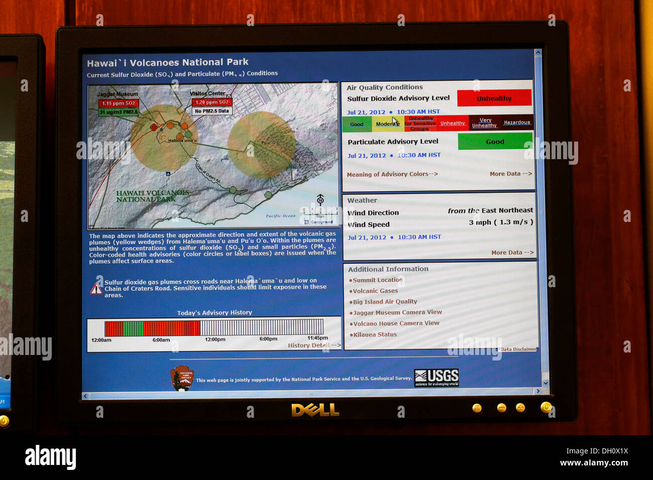 Schermata che mostra il gas tossici delle emissioni, una alta concentrazione di anidride solforosa, SO2, del vulcano Kilauea Foto Stock