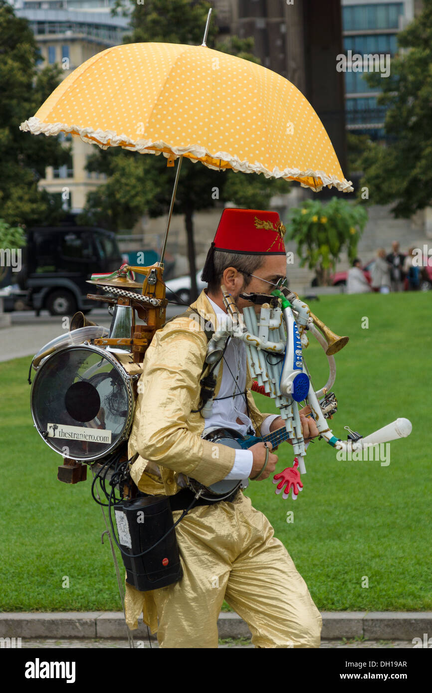 One man band. Foto Stock