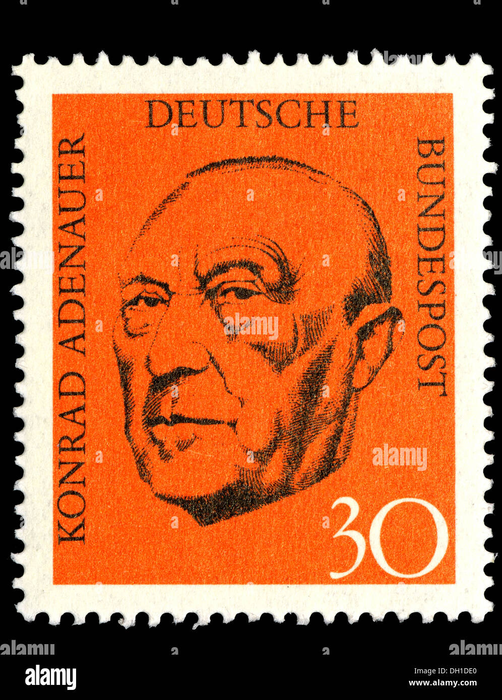 Ritratto di Konrad Adenaurer (1875-1967: Tedesco statista, Cancelliere della Germania dal 1949 - 1963) sul tedesco francobollo. Foto Stock
