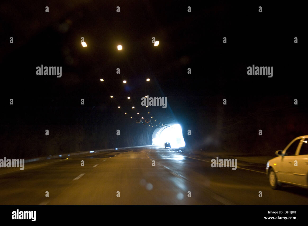 Tunnel su Mumbai Pune expressway di National Highway Maharashtra India Asia Foto Stock