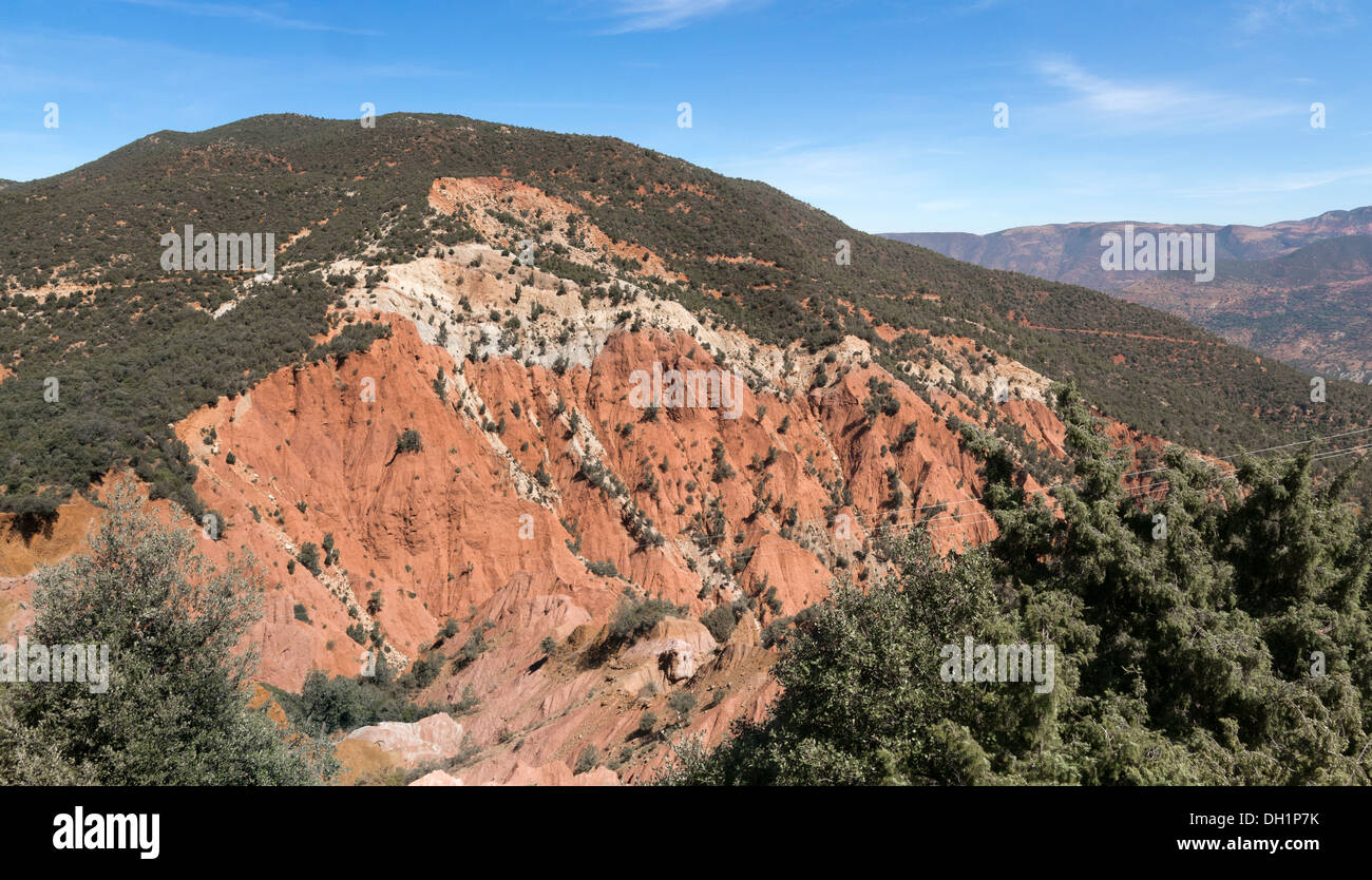 Paesaggio shot presi in viaggio attraverso l'Anti Atlas Mountains voce per Adgz, nel sud del Marocco, Africa del Nord Foto Stock