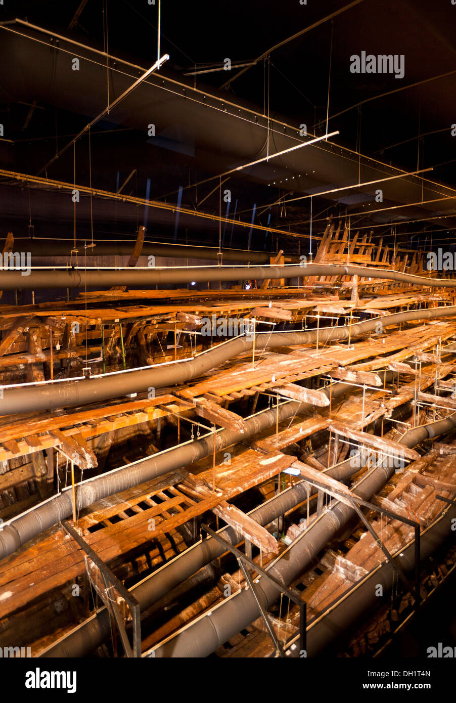 Mary Rose Museum - all'interno del nuovo Mary Rose Museum nei cantieri storici di Portsmouth, Hampshire, Inghilterra, Regno Unito, GB Europa Foto Stock