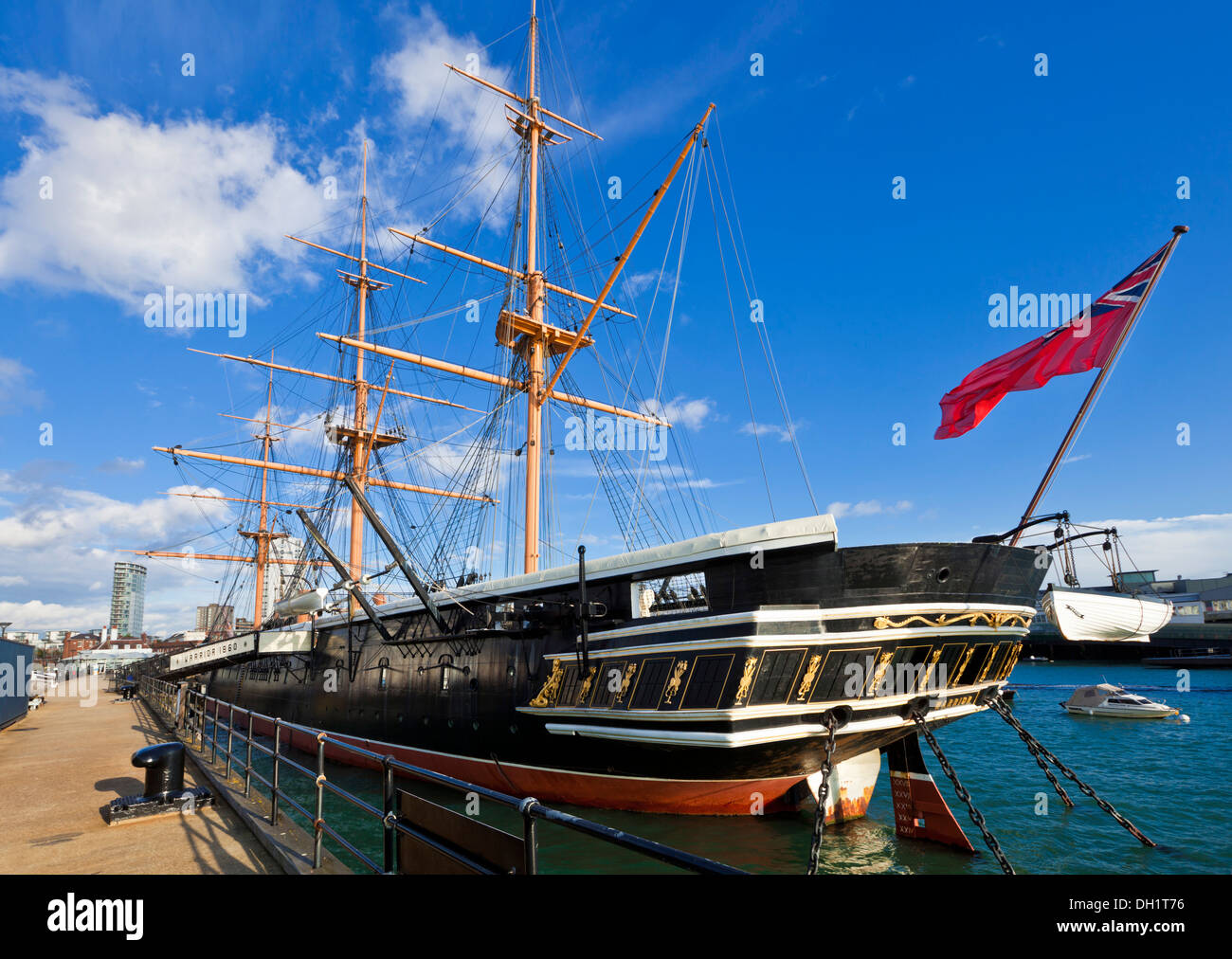 HMS Warrior nel dock Portsmouth Historic Dockyard Portsmouth Inghilterra Hampshire REGNO UNITO GB EU Europe Foto Stock