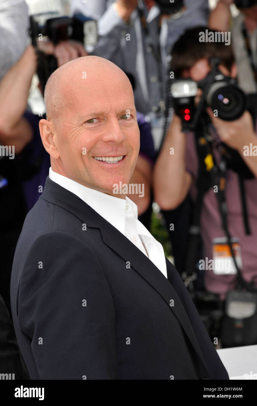 Festival Internazionale del Cinema di Cannes 2012: Bruce Willis che frequentano lo screening di 'Moonrise unito" (2012.05.16) Foto Stock
