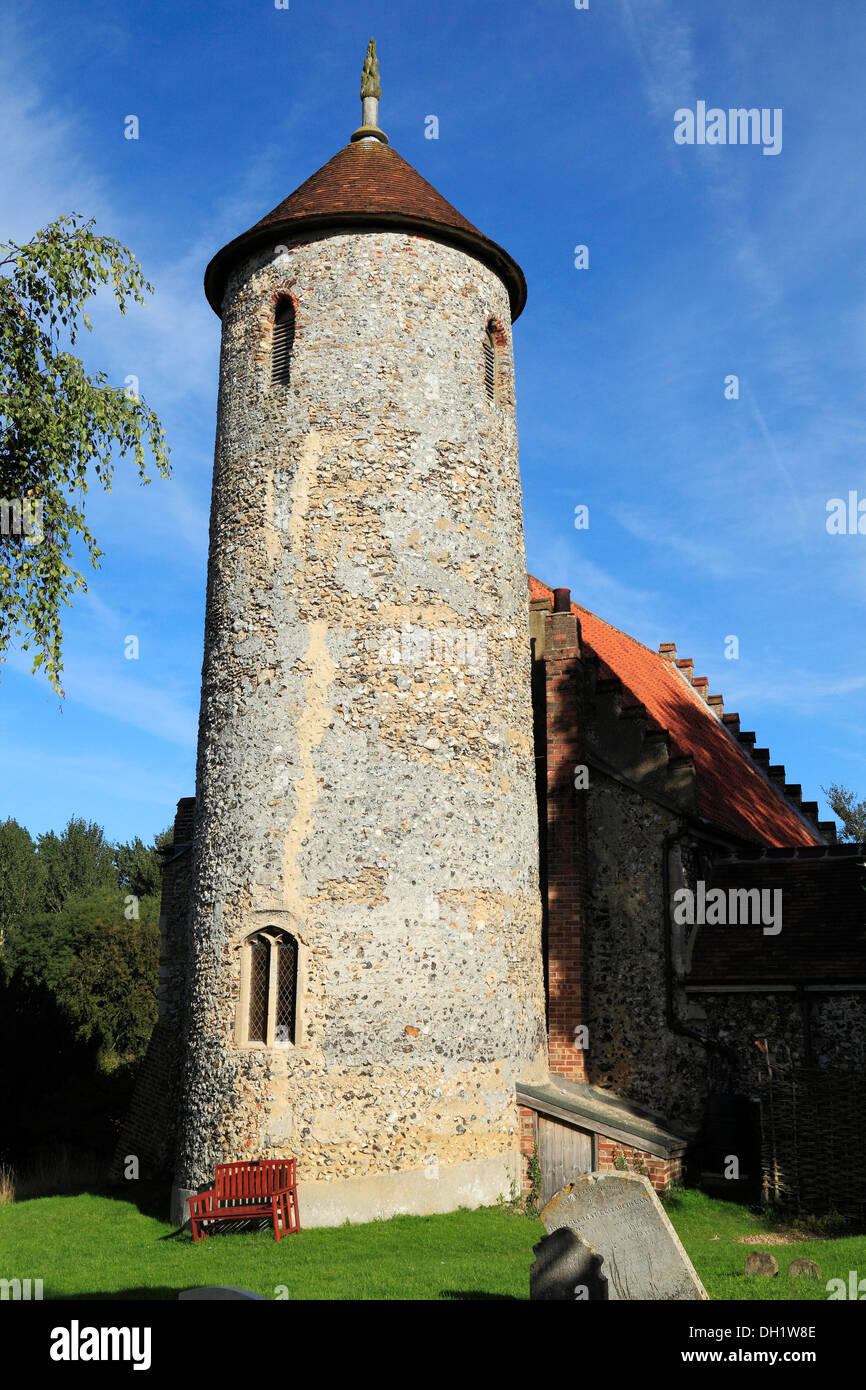 Bawburgh, Norfolk, torre rotonda chiesa medievale, sagrato, torri, Inghilterra chiese del Regno Unito Foto Stock