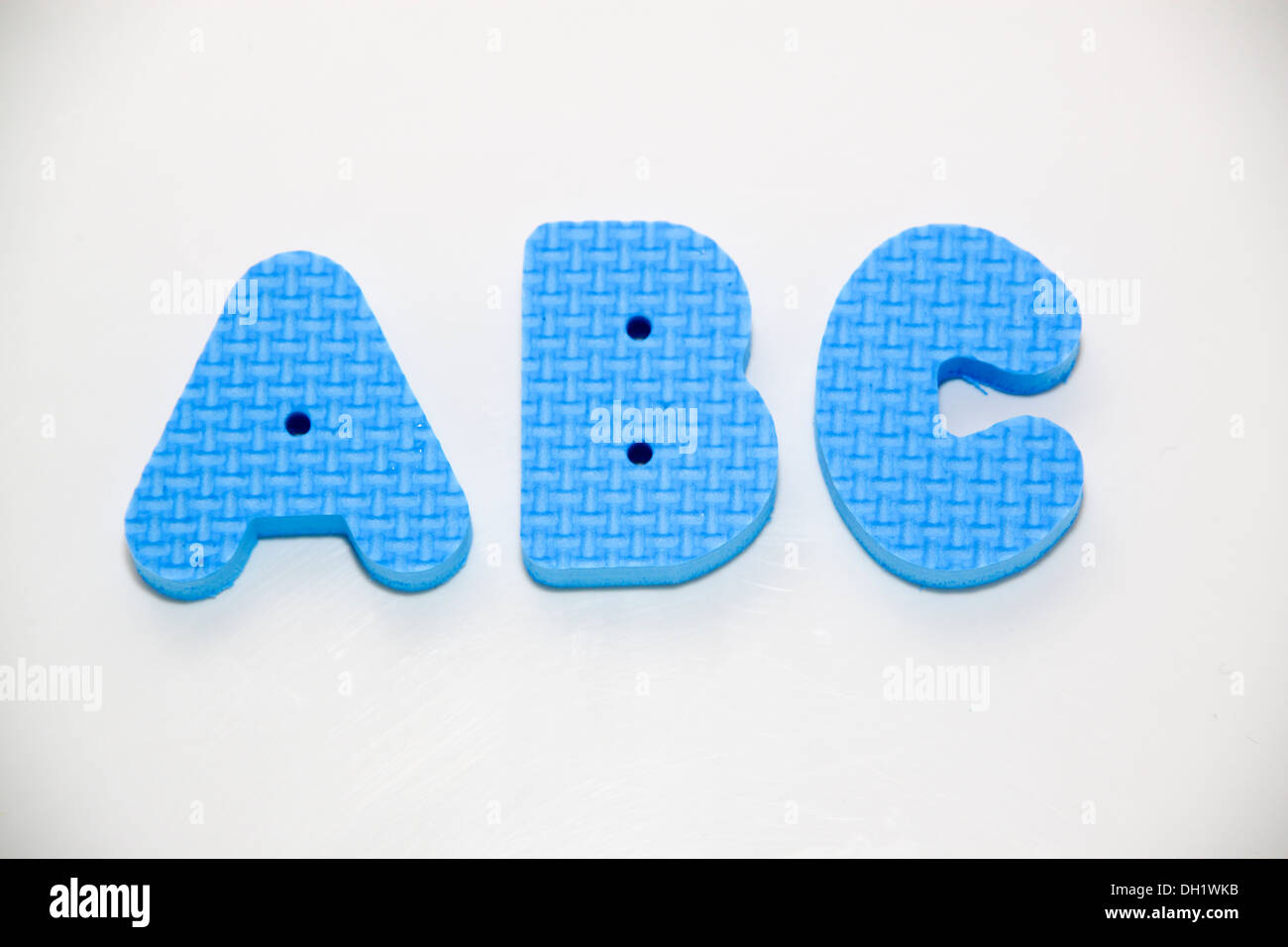 Lettere A B C come schiuma di plastica lettere Foto Stock