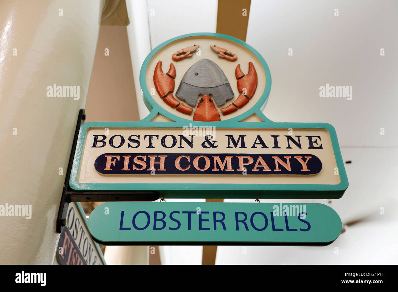 Il segno "Boston e Maine Fish Company", il Mercato di Faneuil Hall, Boston, Massachusetts, STATI UNITI D'AMERICA Foto Stock