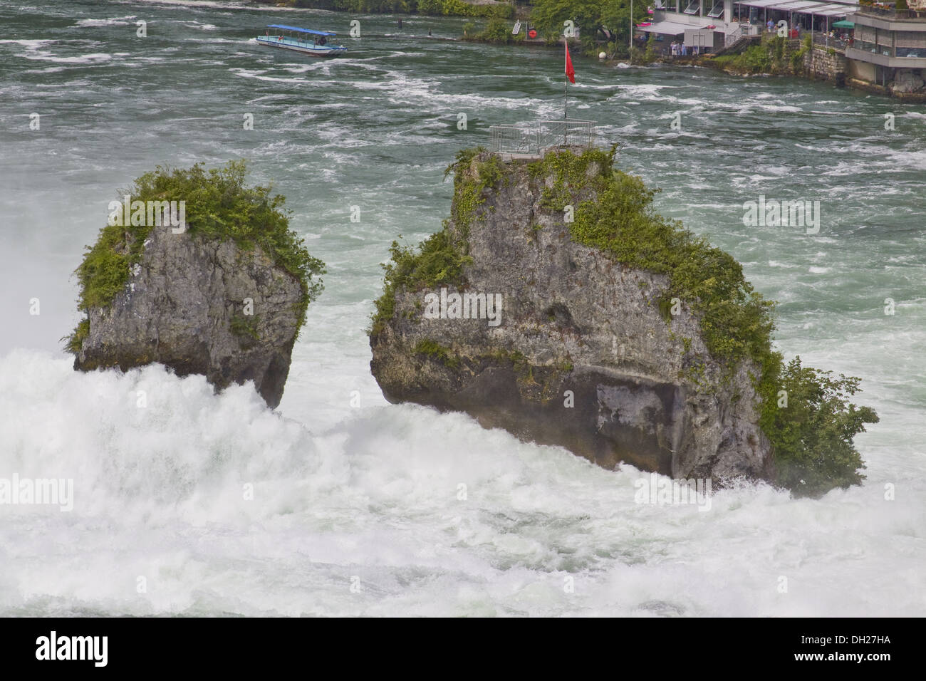 Rocce di cascate del Reno di Sciaffusa Foto Stock