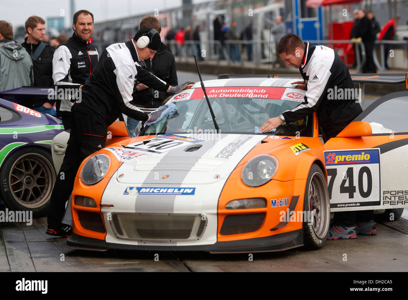 Prova-e-tune sessione presso la "VLN Langstreckenmeisterschaft Nuerburgring' Campionato Endurance Racing Championship, il nuovo Foto Stock