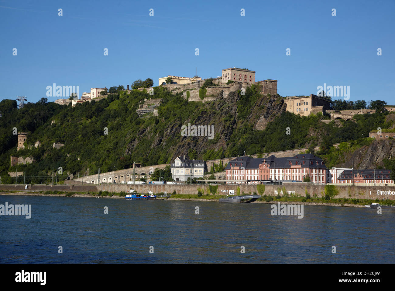 Il Festung fortezza Ehrenbreitstein sopra il Reno nei pressi di Coblenza, Renania-Palatinato Foto Stock