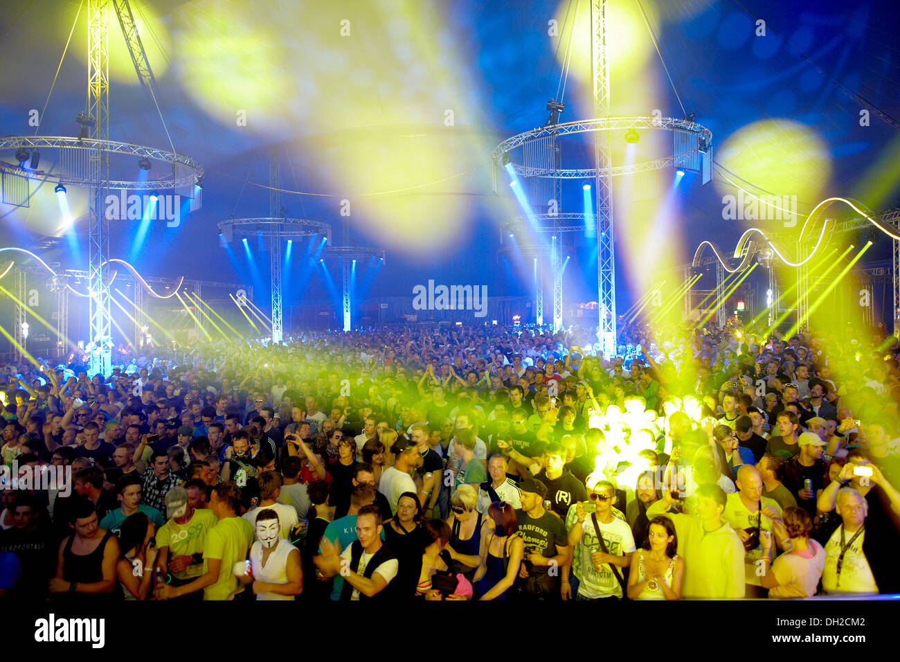 Una Natura 2012, un open air di musica elettronica festival sul ex Stati Uniti base missilistica Pydn, Hunsrueck mountain range Foto Stock