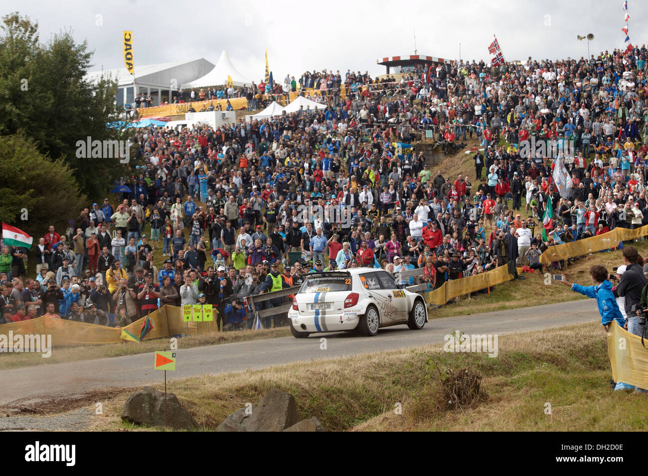 L'ADAC Rally Deutschland, speciale allo stadio, Baumholder zona di addestramento militare, anno precedente vincitore Sebastien Ogier, FRA Foto Stock