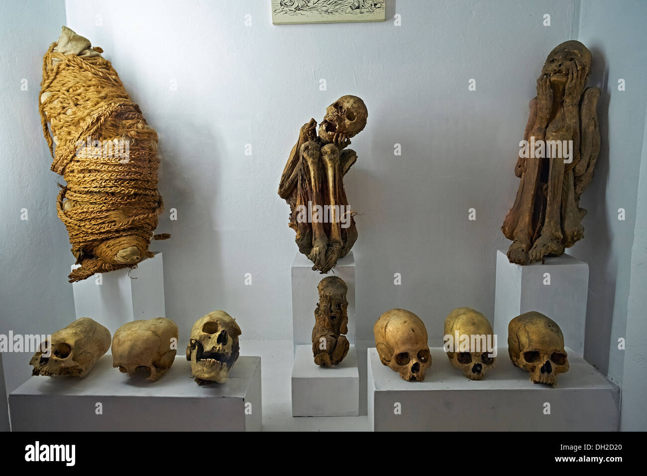 Le Mummie di sacrifici di bambini presso il Museo Archeologico di Ancash, Huaraz, Perù. Foto Stock
