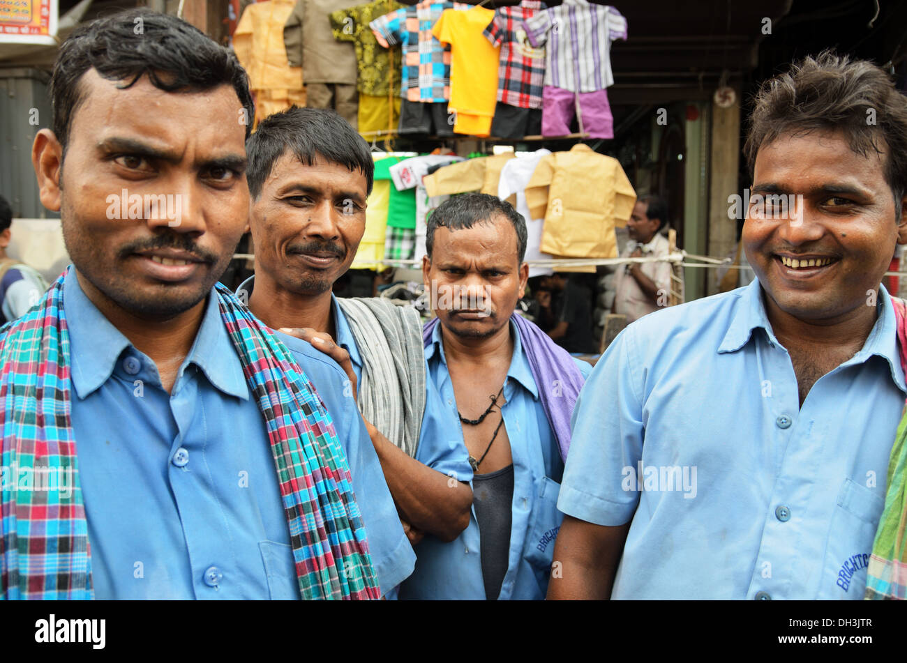 Ritratto di lavoratori di strada, Calcutta, India Foto Stock