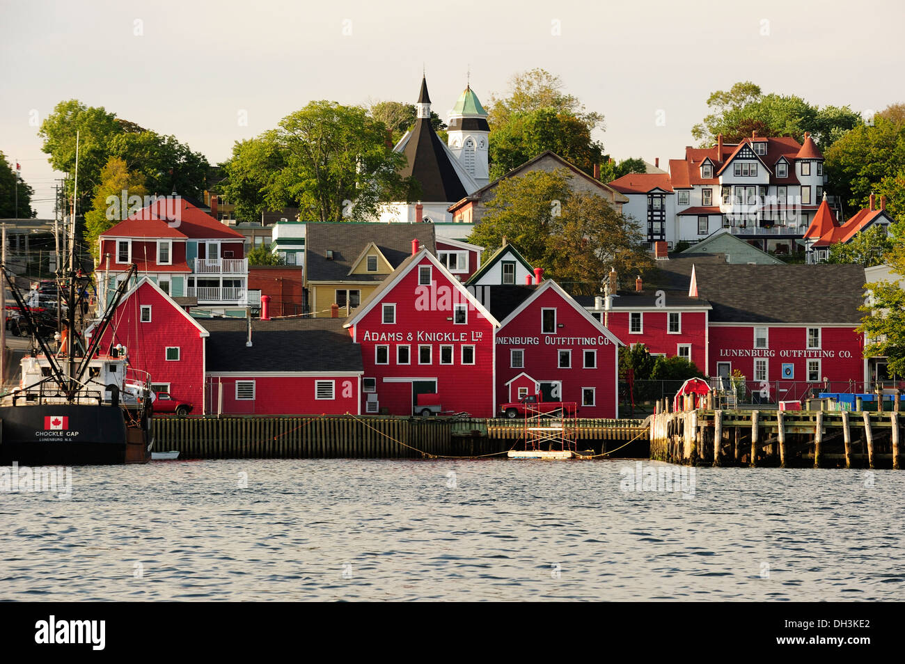 Il porto e le case di Lunenburg, UNESCO sito Heritags, Nova Scotia, Canada Foto Stock