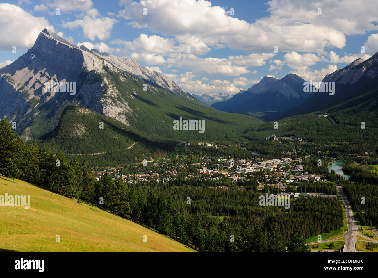 Vedute di Banff nelle Montagne Rocciose, il Parco Nazionale di Banff, Banff, provincia di Alberta, Canada Foto Stock