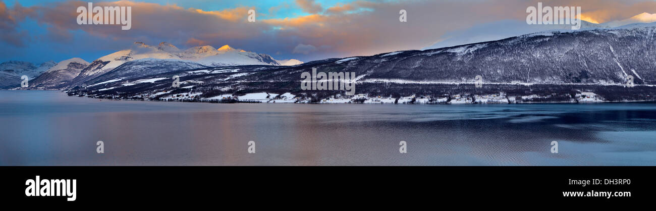 Paesaggio norvegese.al di sopra del circolo polare. Sommarøy Foto Stock