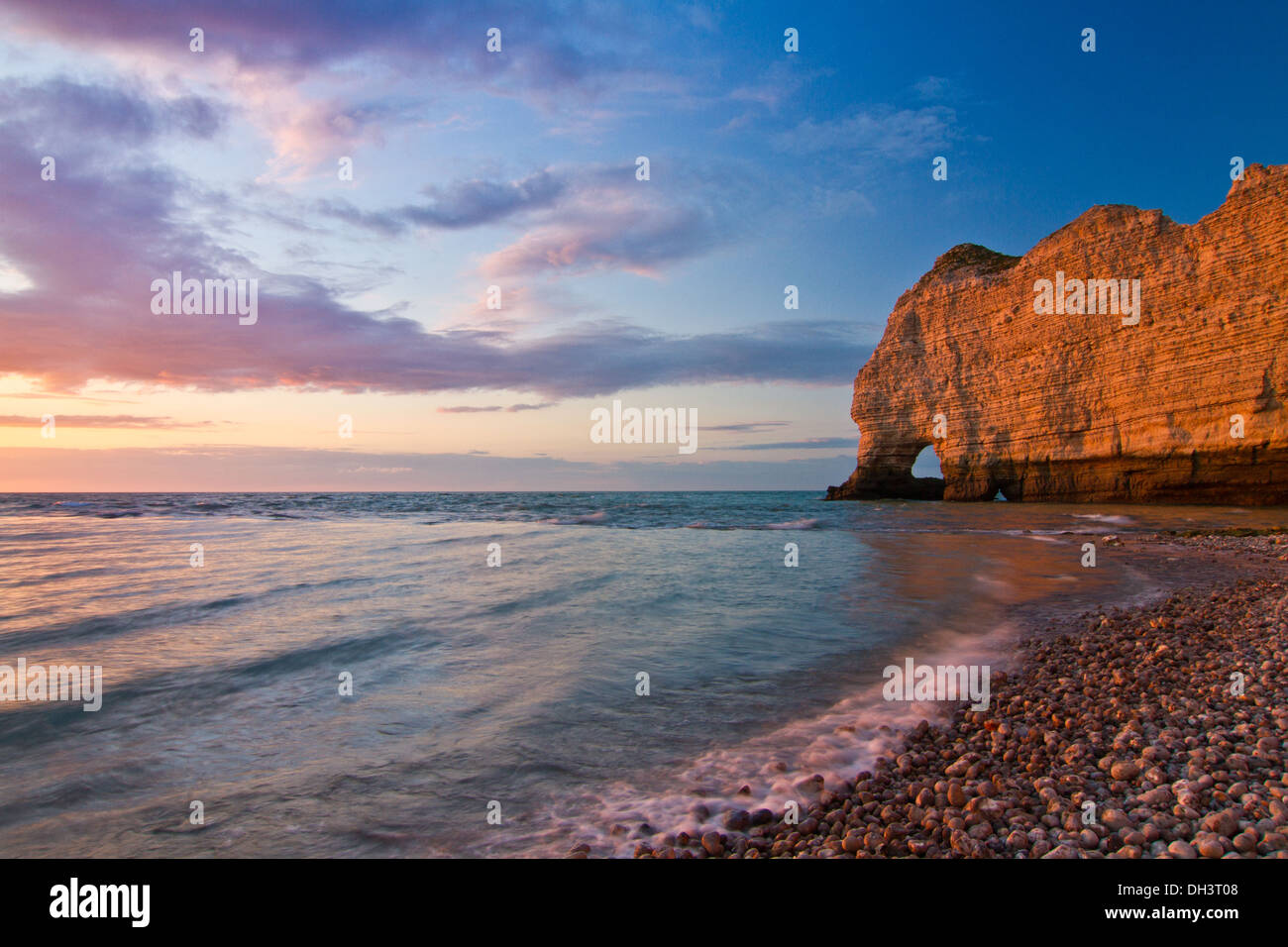 Costa di Etretat e Porte d'Amont Foto Stock