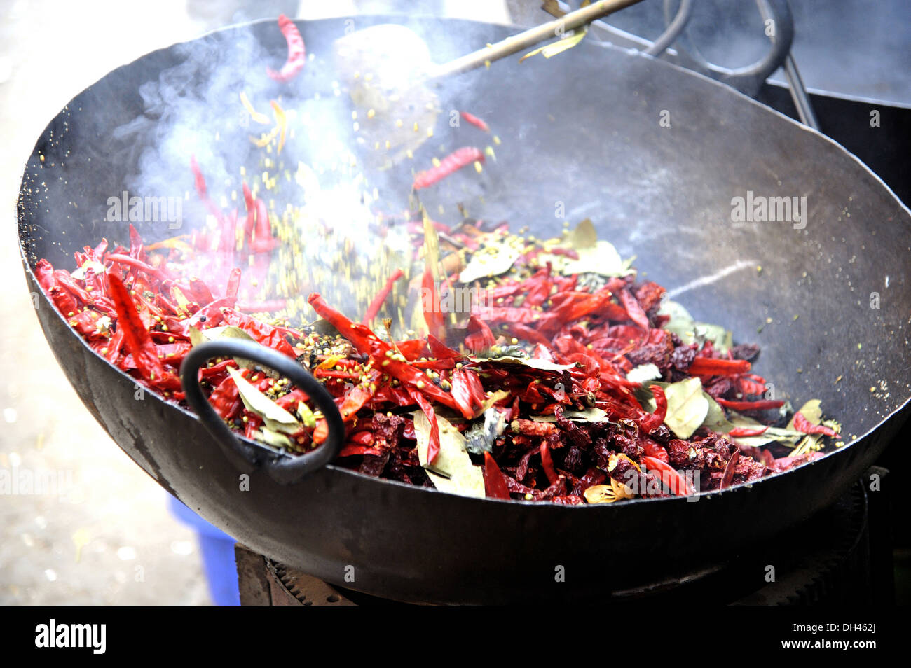 Spezie Indiane peperoncini rossi per la cottura a Mumbai India Maharashtra Foto Stock