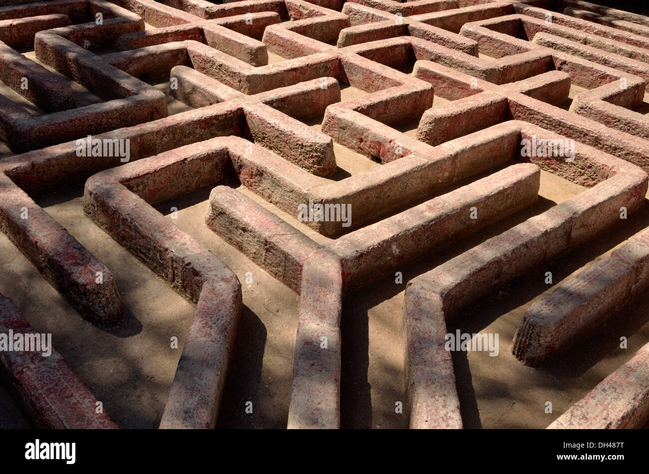 Labirinto spirituale nel tempio indù , Sudama Puri , Bhatia Bazar Old, Porbandar , Gujarat , India , Asia Foto Stock