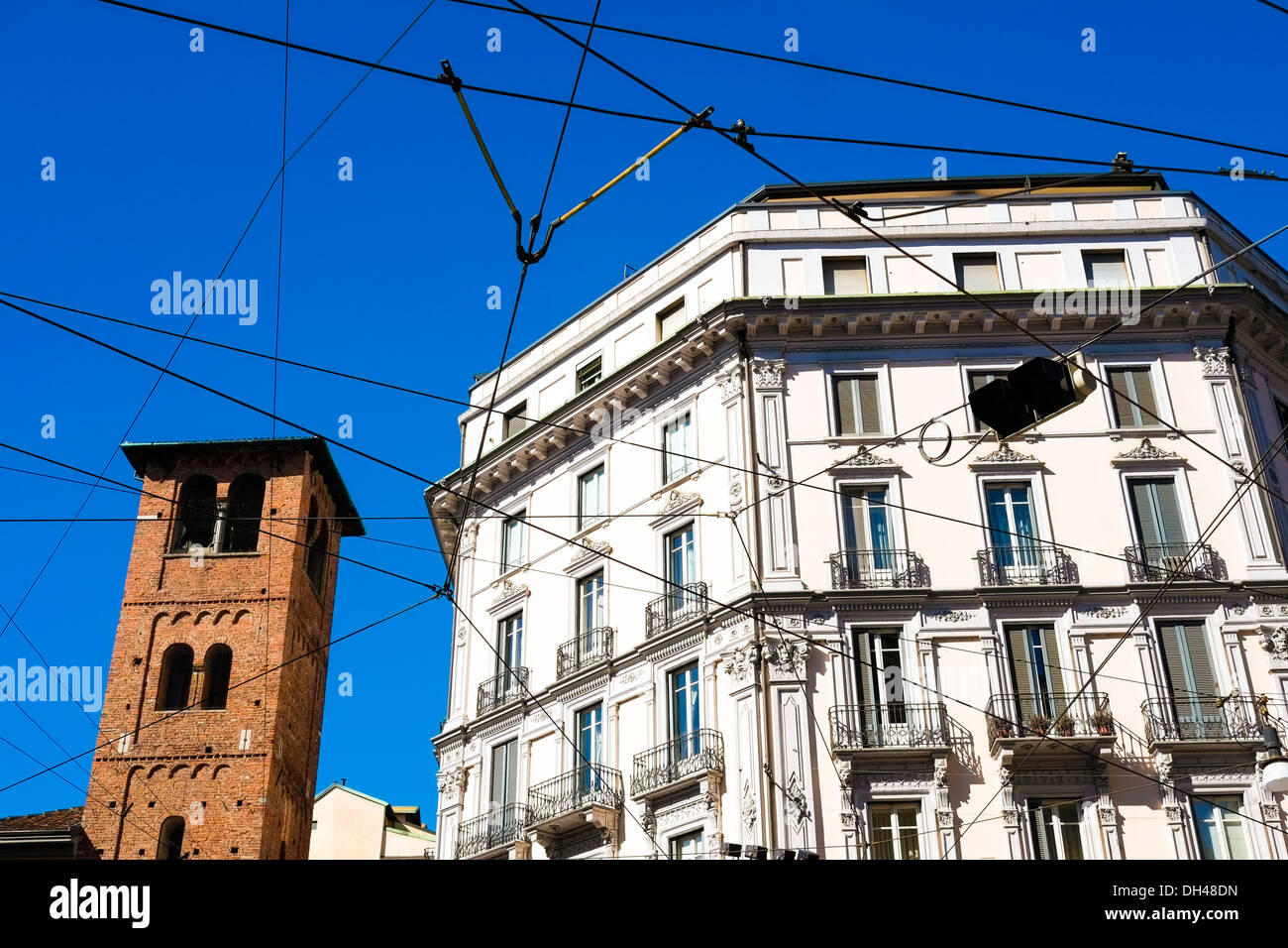 San Satiro torre campanaria e palazzo in piazza Missori, Milano, Italia Foto Stock