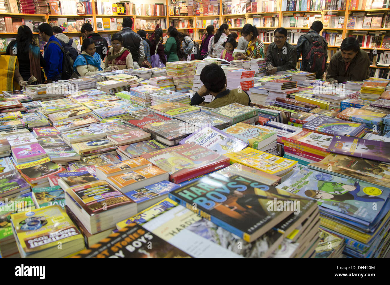 Fiera del libro in mostra del libro in stallo a Kolkata West Bengal India Foto Stock