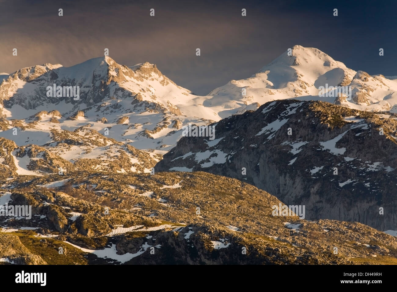 Peña Santa de Enol Mount. Laghi di Covadonga. Parco Nazionale di Picos de Europa, Asturias, Spagna, Europa. Foto Stock