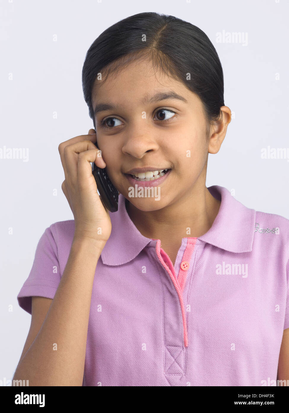 Ragazza giovane parlando al telefono mobile MR #477 Foto Stock
