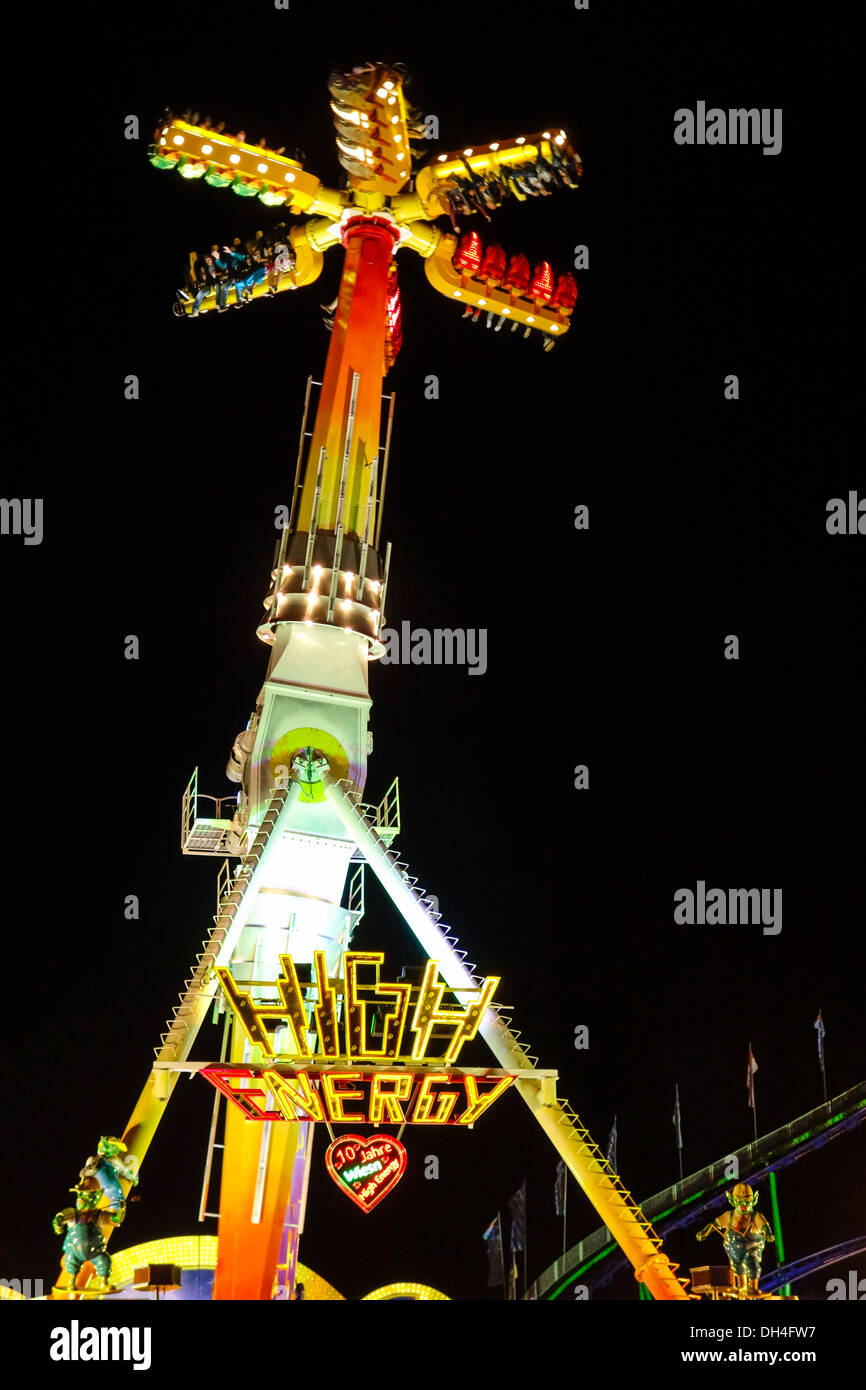 Divertimento a Monaco di Baviera - festa della birra Oktoberfest, Baviera Germania Foto Stock