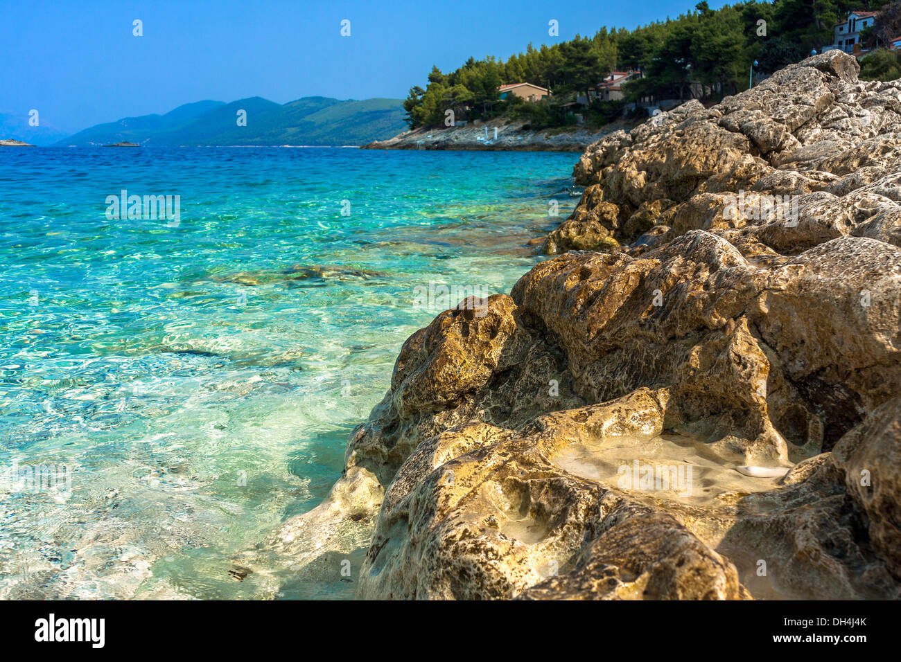 Mare Adriatico costa in Prigradica village, isola di Korcula, Croazia Foto Stock