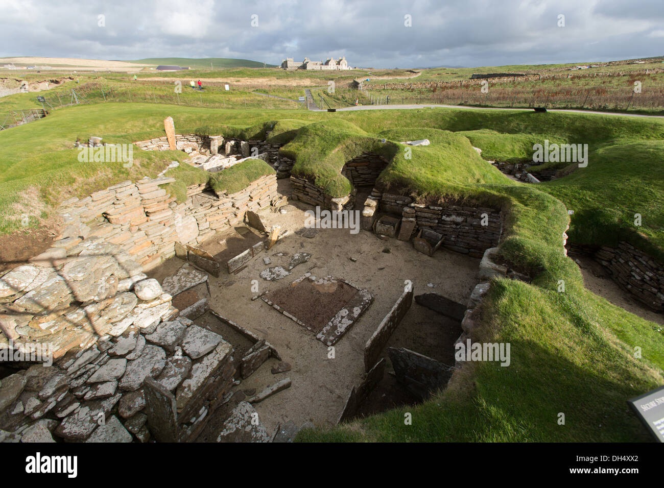 Isole di Orkney, Scozia. Vista pittoresca dell'insediamento neolitico a Skara Brae. Foto Stock