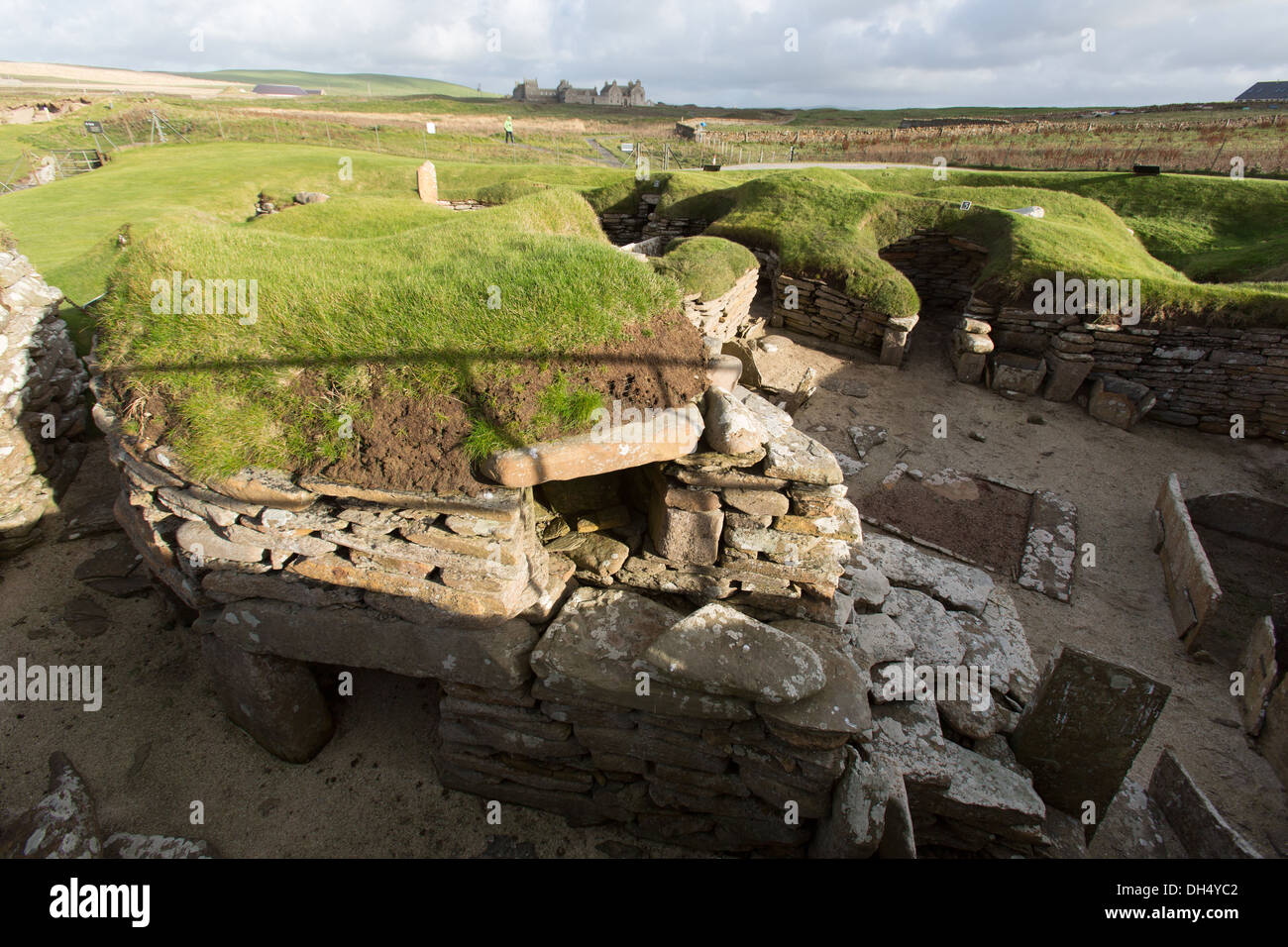 Isole di Orkney, Scozia. Vista pittoresca dell'insediamento neolitico a Skara Brae. Foto Stock