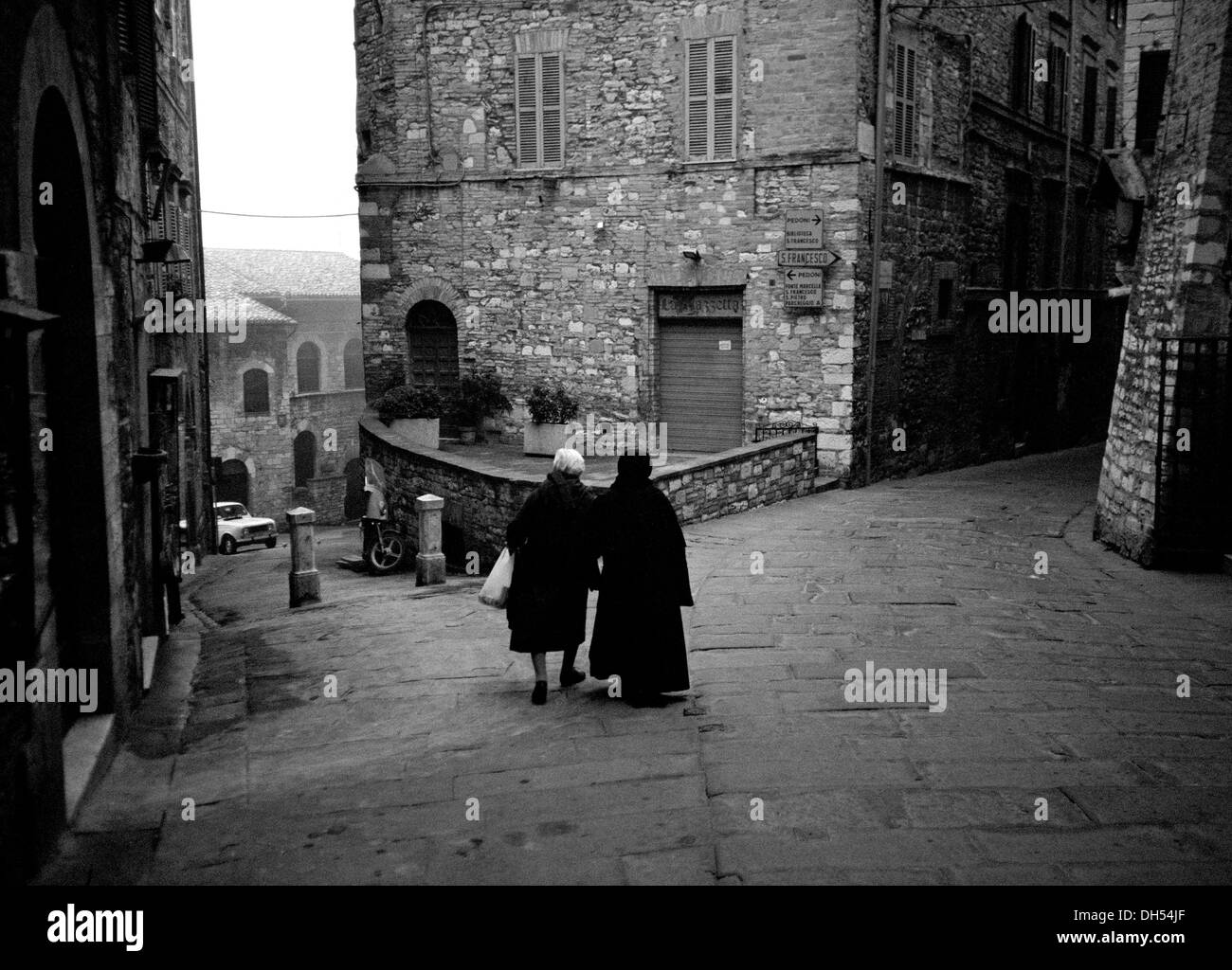 Il "cuore verde d'Italia", Umbria, senza sbocco sul mare si trova in Italia centrale ed è noto per il suo bellissimo paesaggio e edifici Foto Stock