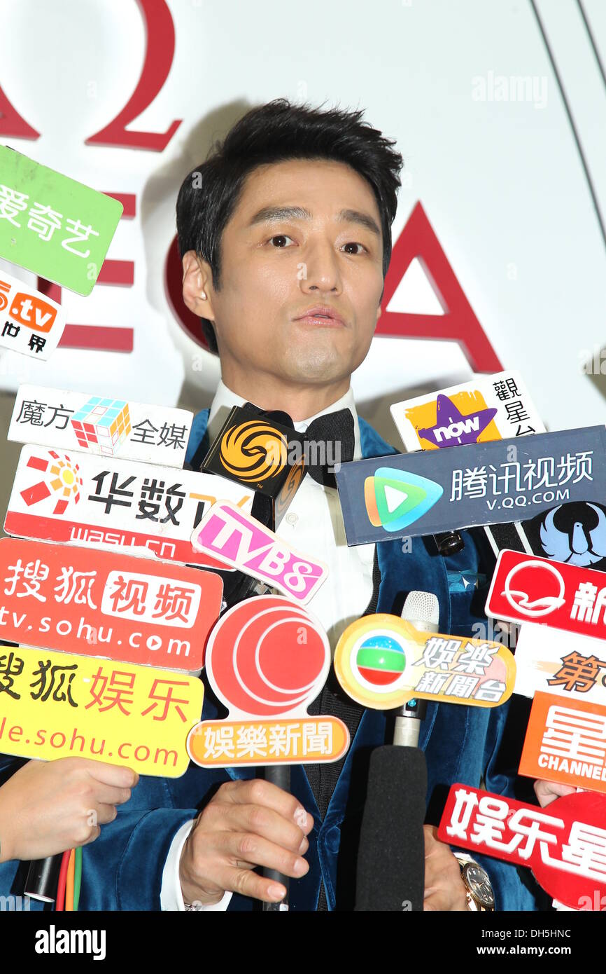 Hong Kong, Cina. 30 ott 2013. Attore coreano Ji Jin Hee assiste le attività commerciali di Hong Kong, Cina mercoledì 30 ottobre, 2013. Credito: TopPhoto/Alamy Live News Foto Stock