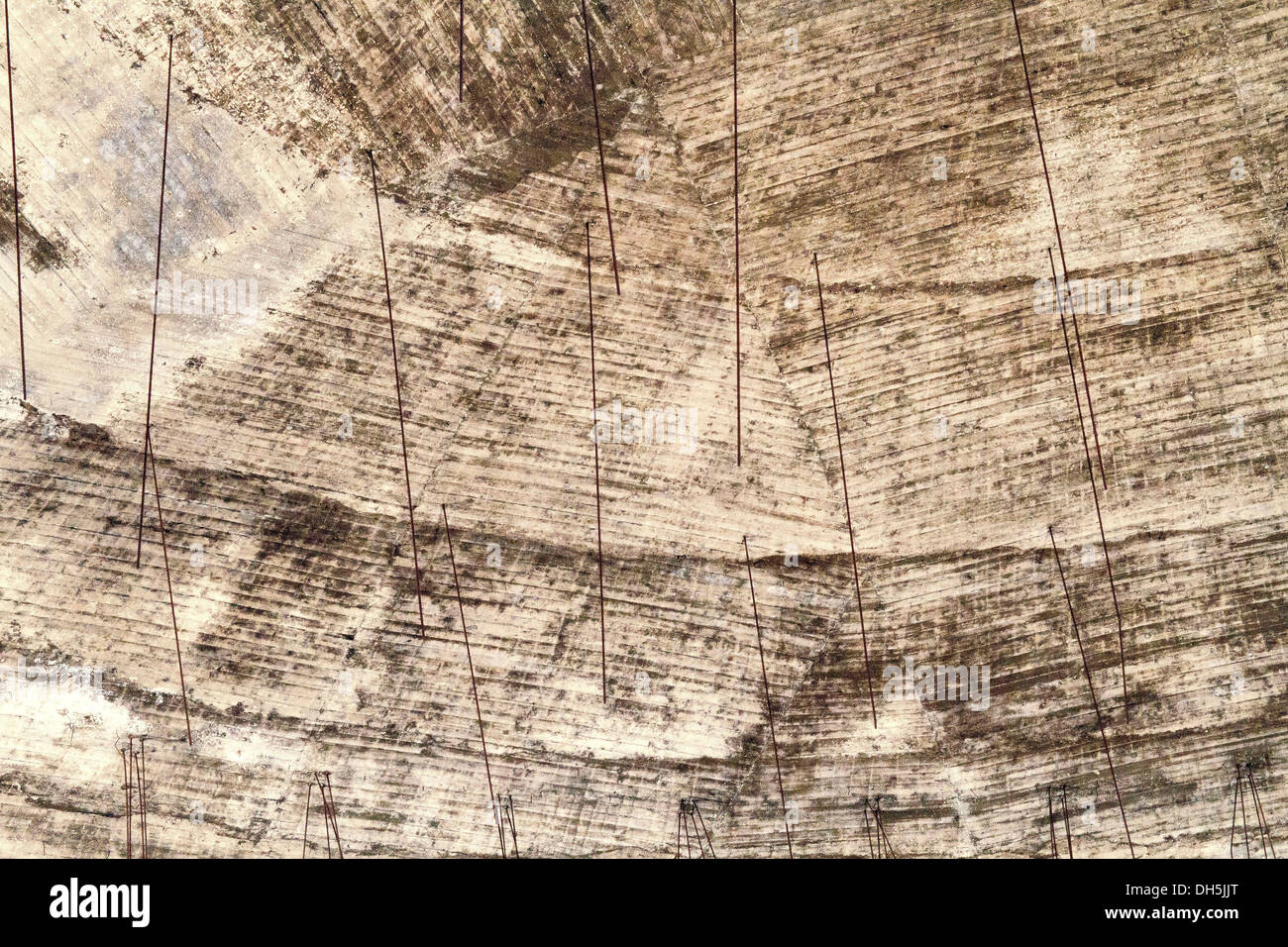 Il soffitto della sala di montaggio, Expo area espositiva, Rachid Karame fiera internazionale, Tripoli, Libano. L'architetto brasiliano Foto Stock