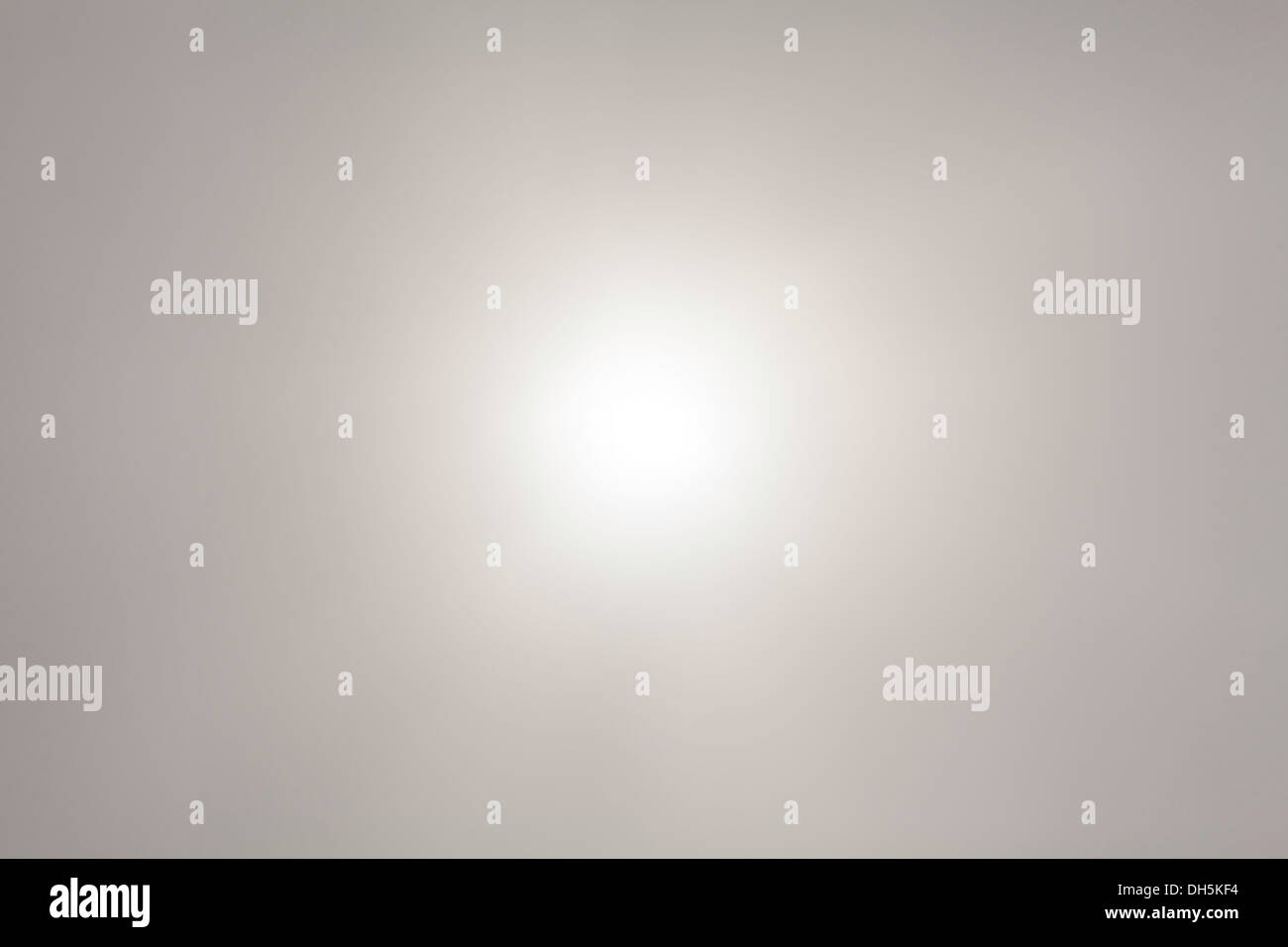 Foggy sun closeup cielo nebbioso Foto Stock