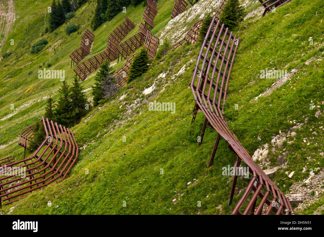 Paravalanghe, Walmendingerhorn montagna, Allgaeu Alpi, Vorarlberg, Austria, Europa PublicGround Foto Stock