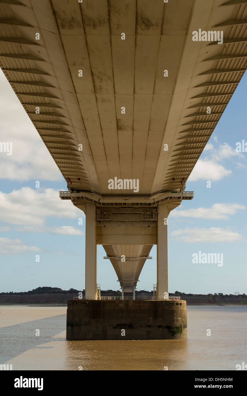 Severn Bridge (welsh Pont Hafren) attraversa dall'Inghilterra al Galles attraverso i fiumi Severn e di Wye. Foto Stock
