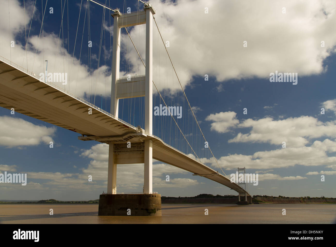 Severn Bridge (welsh Pont Hafren) attraversa dall'Inghilterra al Galles attraverso i fiumi Severn e di Wye. Foto Stock