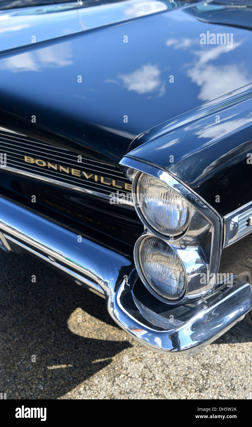 La Pontiac Bonneville proiettore dettaglio Classic American car Foto Stock