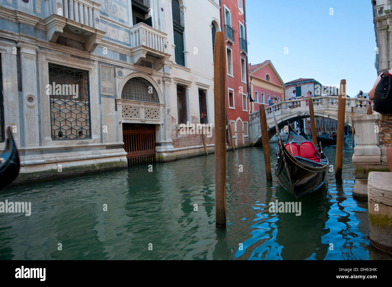 Presso i canali veneziani Foto Stock