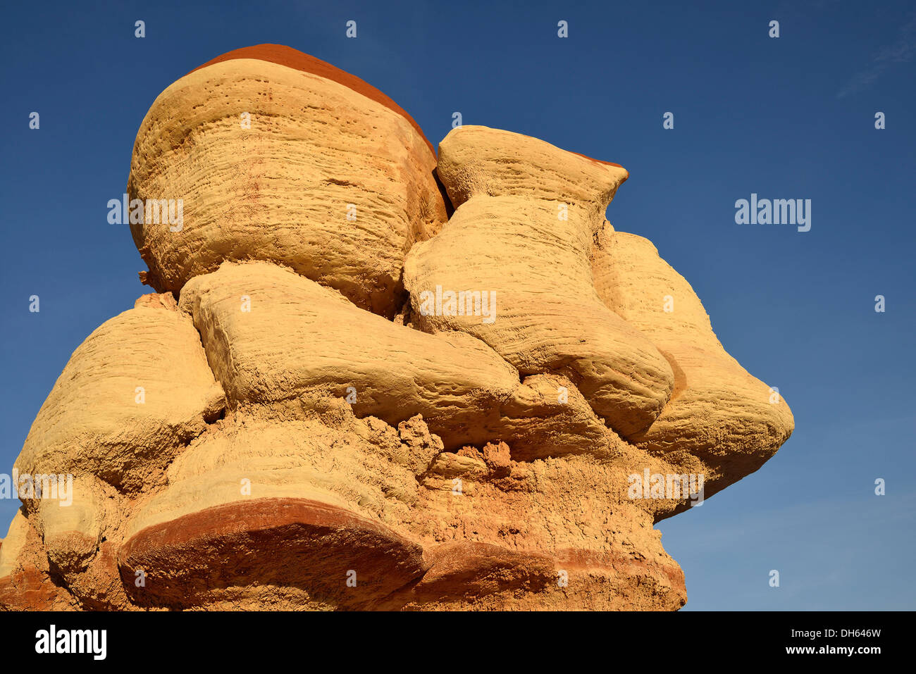 Hoodoos eroso e formazioni rocciose scolorito da minerali, Blue Canyon di zanzara, miniera di carbone Mesa, Deserto Dipinto Foto Stock
