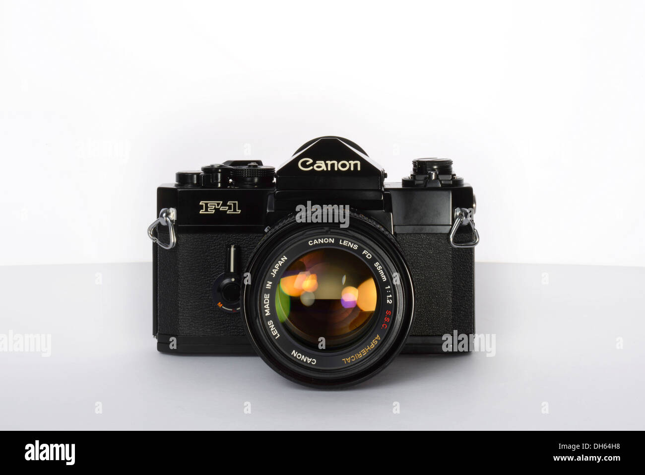 Telecamera professionale dall'70s, Canon F-1, 1976 modello con un FD 55mm F1.2 S.S.C. lente asferica Foto Stock