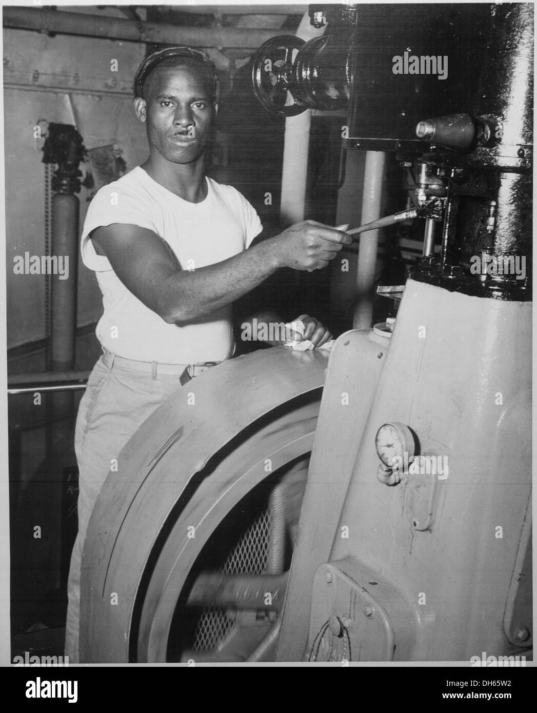 Arnold R. Fesser, oliatore, 17 anni in mare, 60Abbiamo fatto un grande lavoro da fare fino a quando questa guerra è vinto. Noi li terrà la vela fino al 542400 Foto Stock