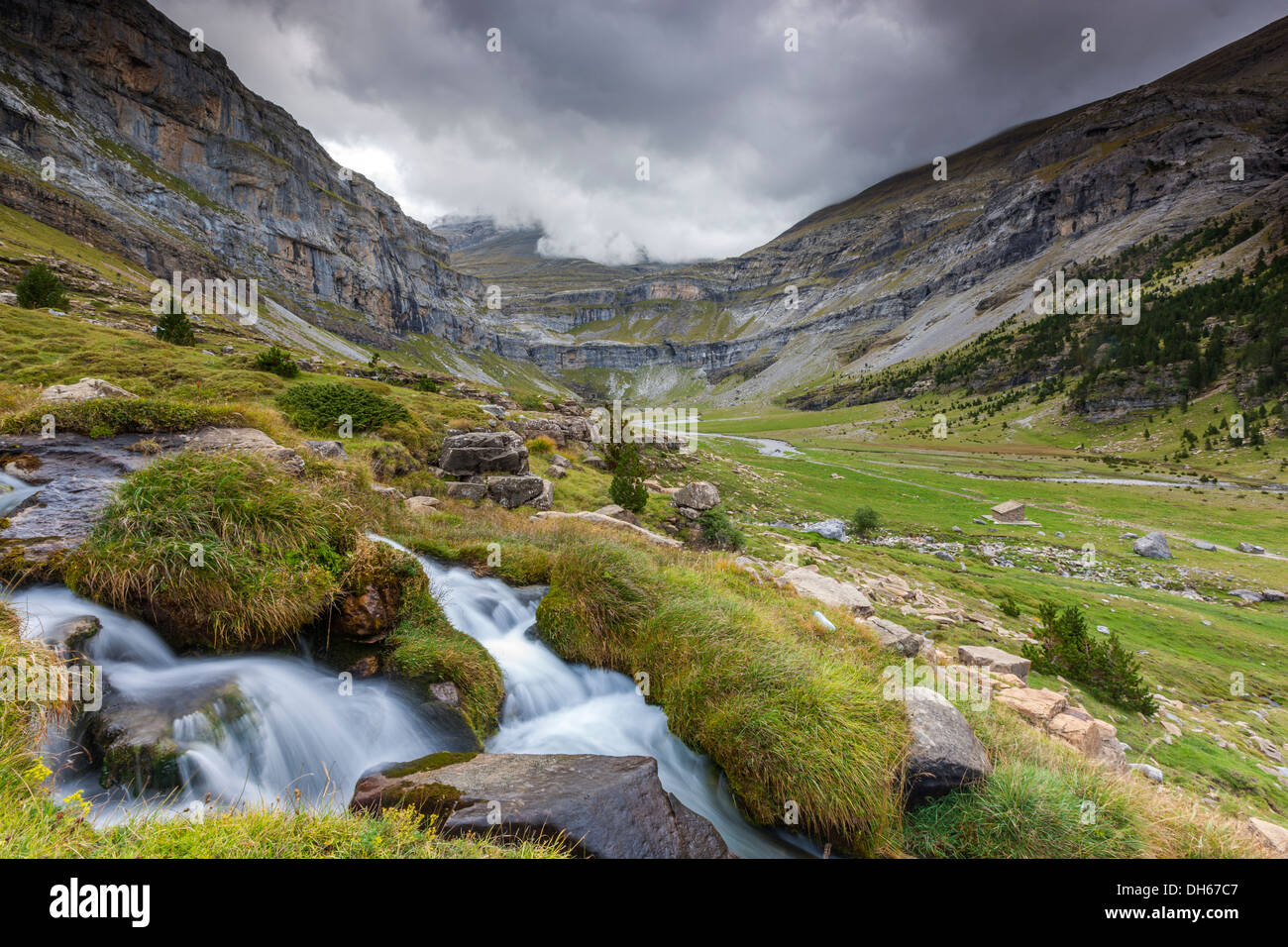 La Valle de Ordesa, Parque Nacional de Ordesa y Monte Perdido, Pirenei, provincia di Huesca, Aragona, Spagna, Europa. Foto Stock