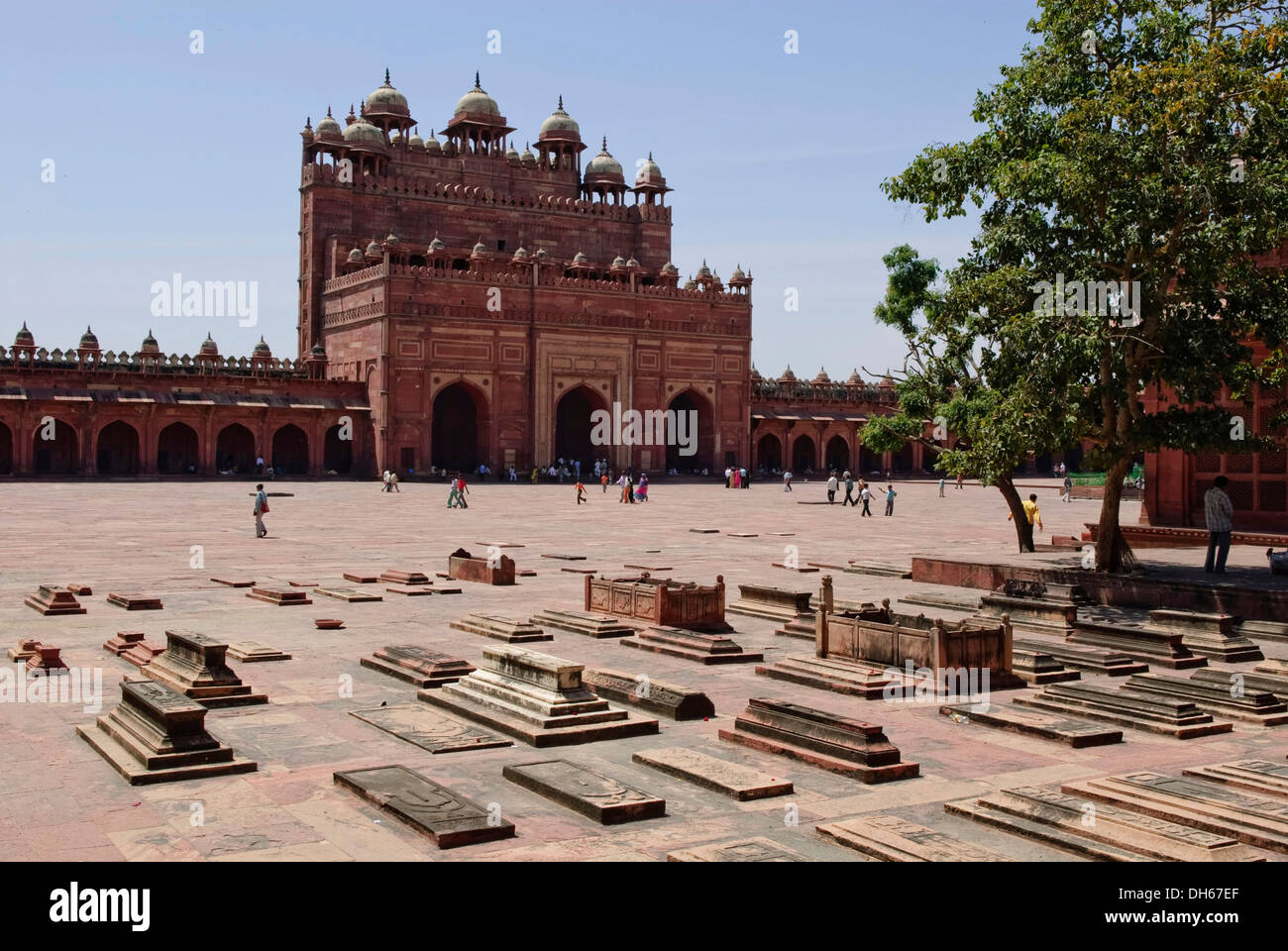 Buland Darwaza Porta Vittoria, tombe, quadrato, Fatehpur Sikri, Uttar Pradesh, India, Asia Foto Stock