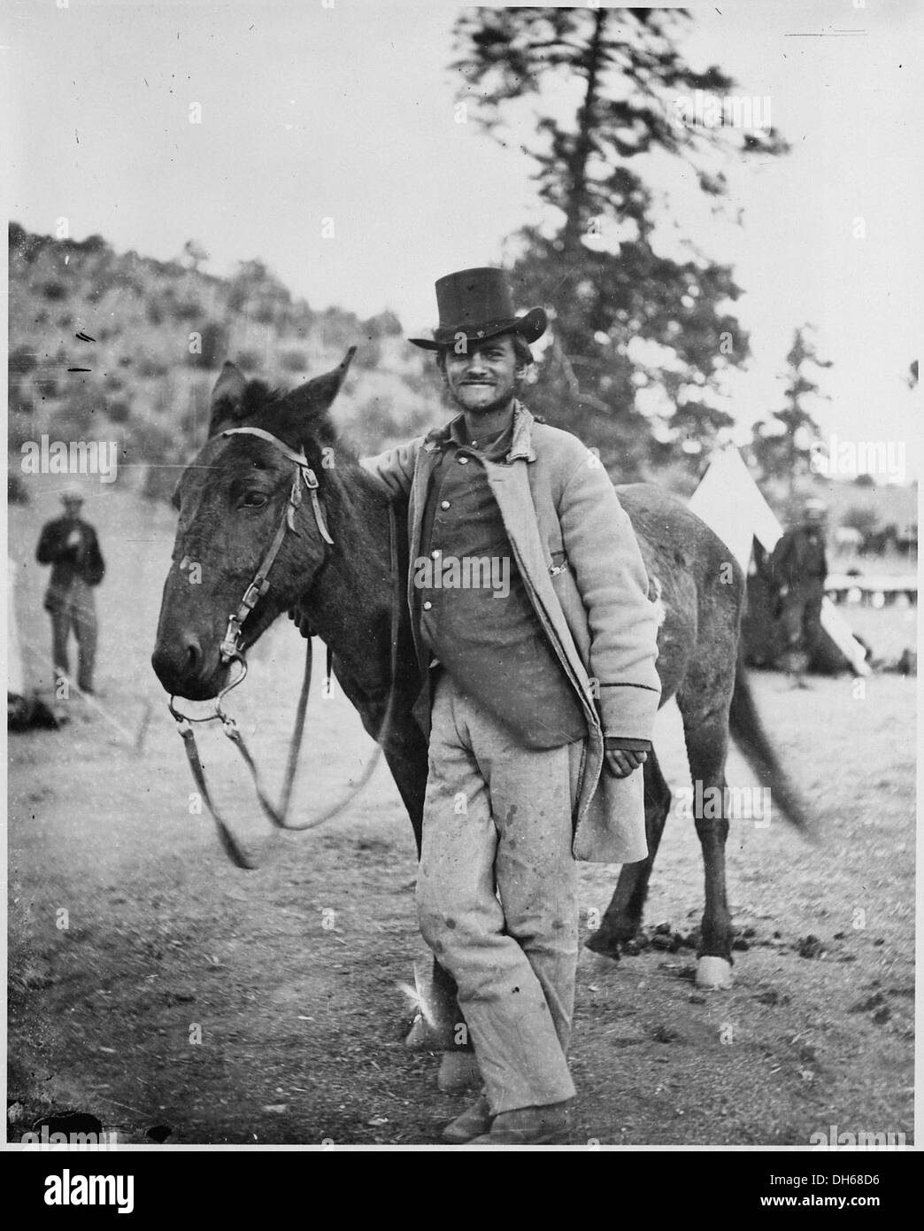 FRED W. LORING e il suo mulo male MERODACH PRESCOTT, Arizona, 1871 523916 Foto Stock